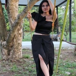 Meet your Posher, Rosa milena